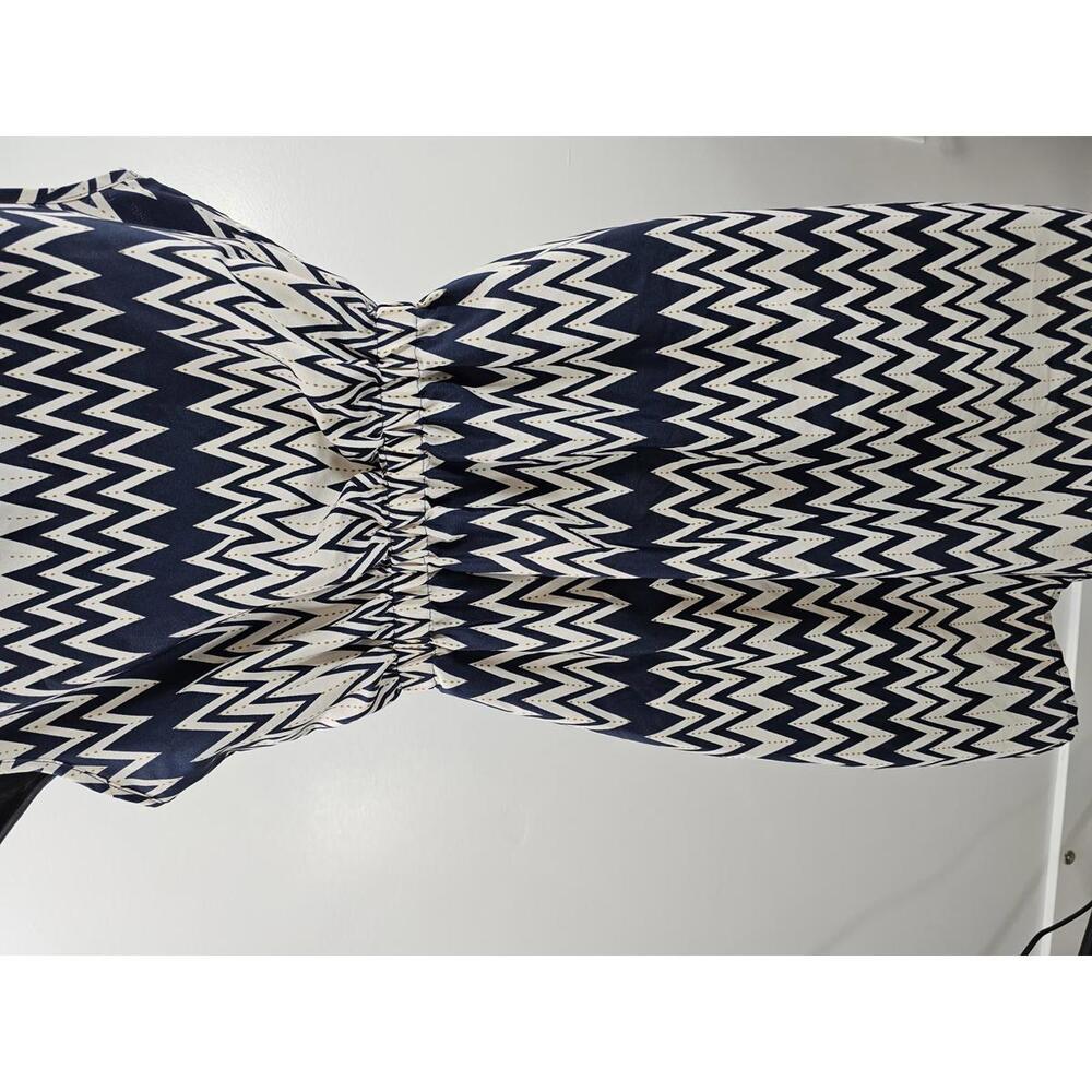 Speed Control Chevron Dress - Picture 9 of 14